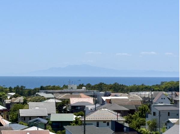 現地からの眺望です。葉山の美しい海を眺めます。