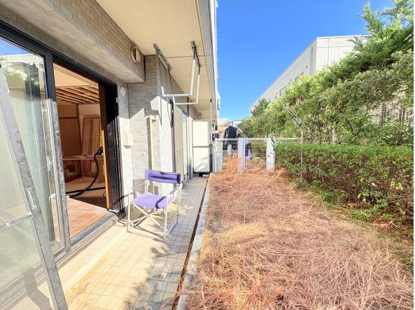 ※リフォーム中　専用庭　日当たりも良好です。