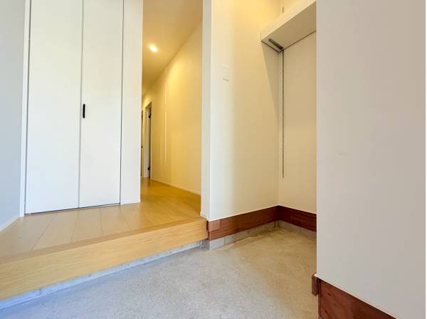 エントランスには大容量のSIC