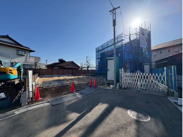 現地の様子です。完成が楽しみな現地