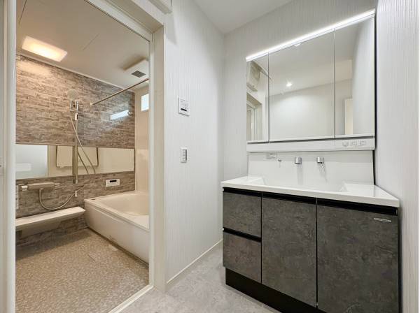 パウダールーム・バスルーム！