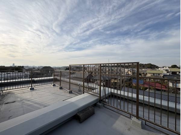 ルーフバルコニーからのこの眺望を眺めながらゆったりと…