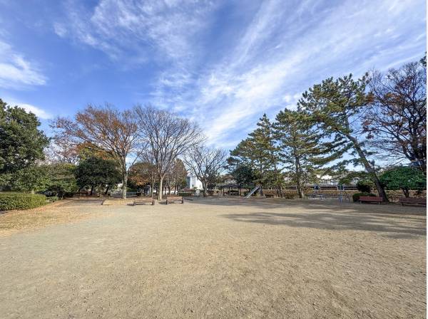 藤が谷公園まで徒歩7分（約550m）