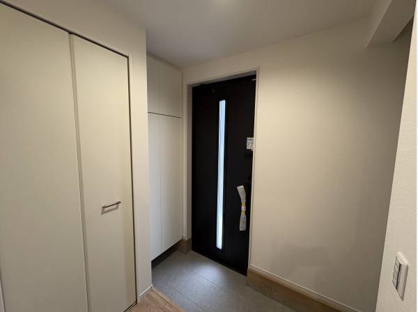 玄関も広くて収納力があります。