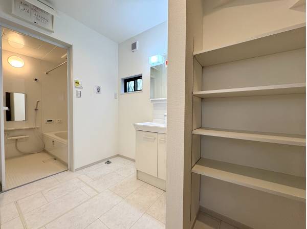 パウダールーム