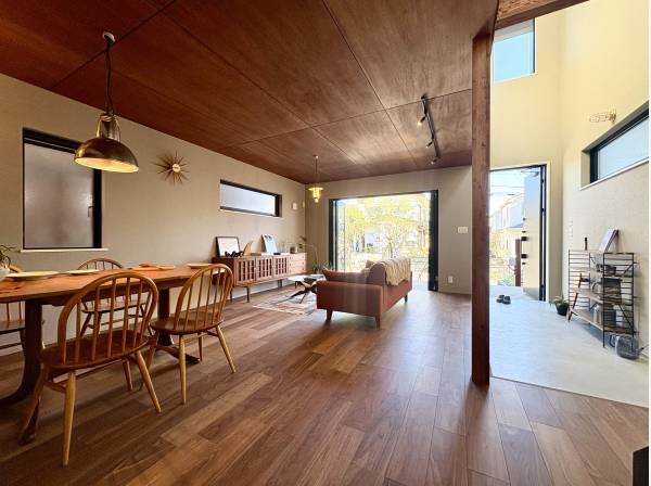 リビングダイニング