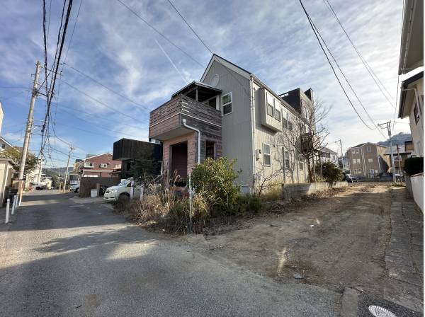 大型車も進入可能です