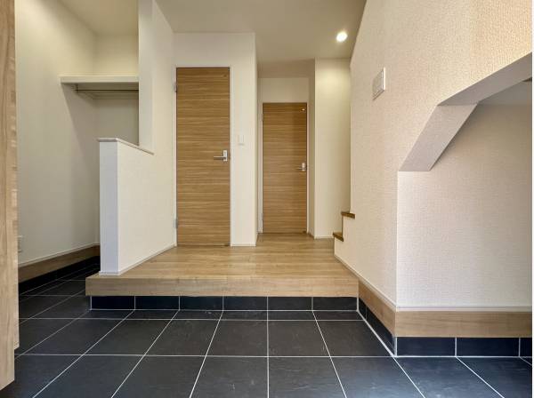 玄関はとにかく収納が大容量です