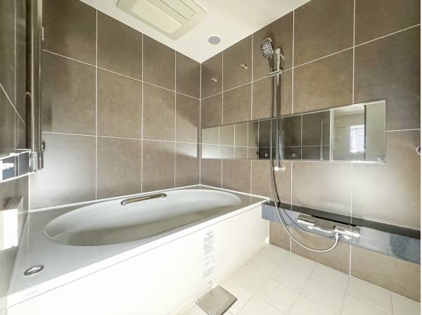 ラグジュアリーな雰囲気が寛ぎの時間を演出します