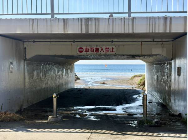 海まで徒歩2分（約160m）