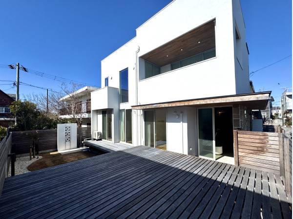 敷地以上に感じる堂々たる広さ