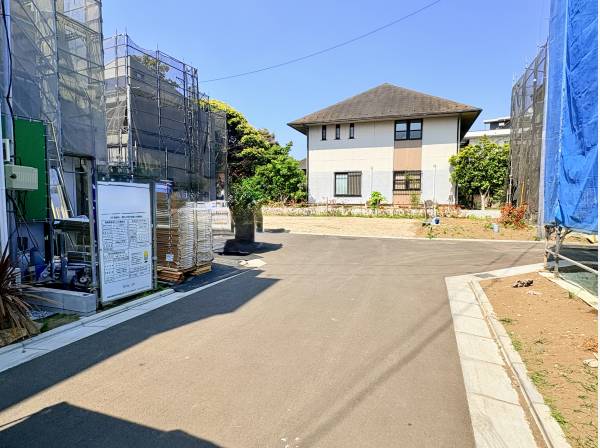 海風を感じる湘南エリア　並列2台駐車可能なゆとりある敷地で新生活を