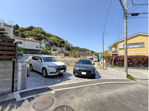 お車の駐車も楽に出来ます