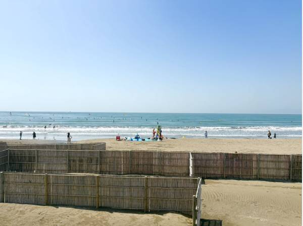 鎌倉の心地よい海まで徒歩1分（約30ｍ）