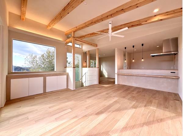 ゆったりと開放的な空間のLDK