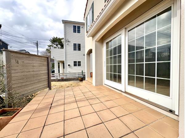 リビングからテラスへ