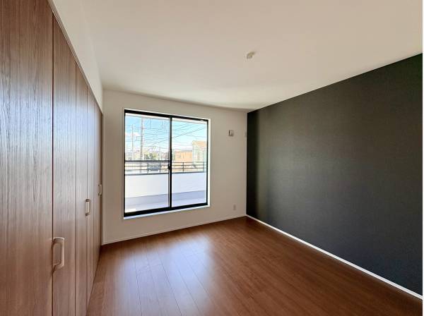 アクセントクロスがオシャレでな空間