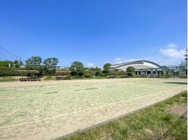 鵠沼運動公園まで約500ｍ徒歩8分