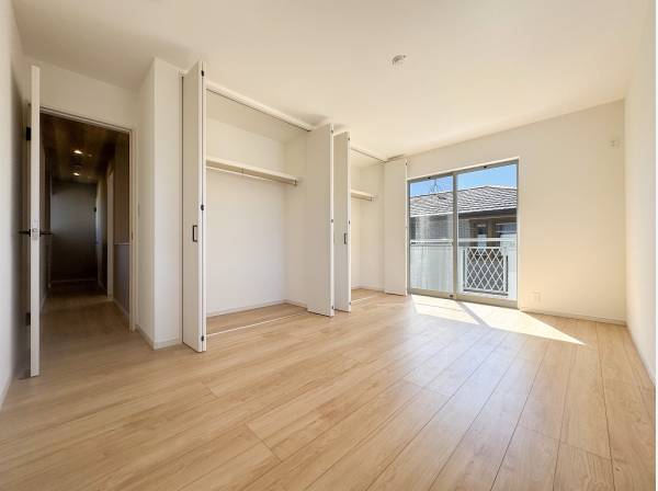 全室南向きの明るいお住まいです