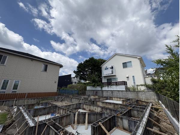 工事中ですが、現地のご案内は可能です。