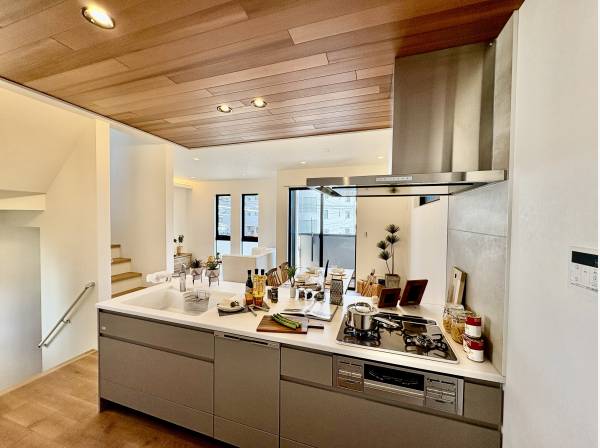 キッチンも広いですよ！