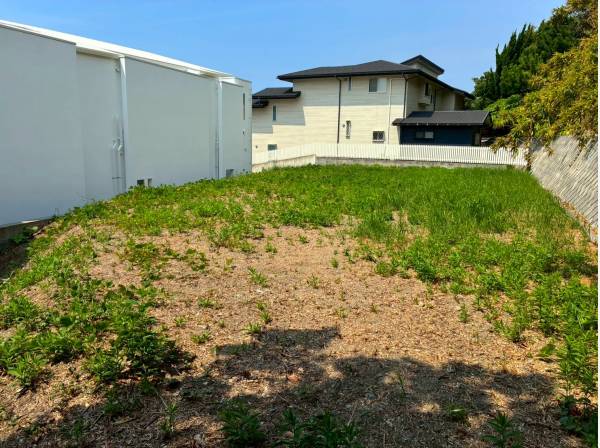 土地面積約615.24㎡(約186.11坪)と広々とした土地！