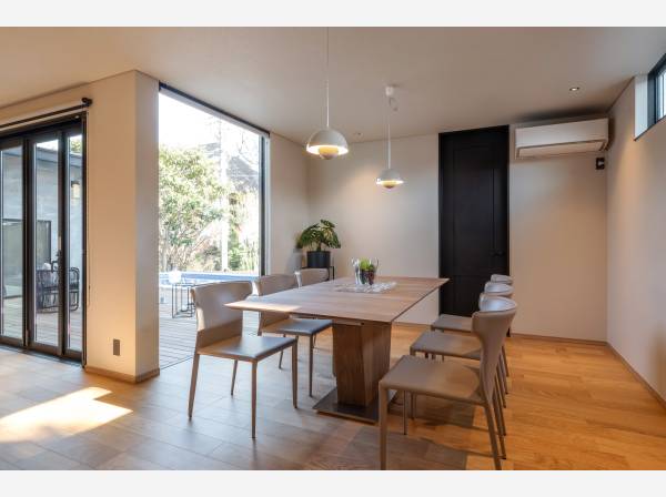 家族団らんのダイニング