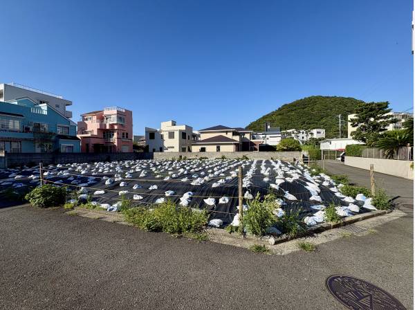 開放的な角地。一種住居地域で邸宅用地としてご検討いただけます。