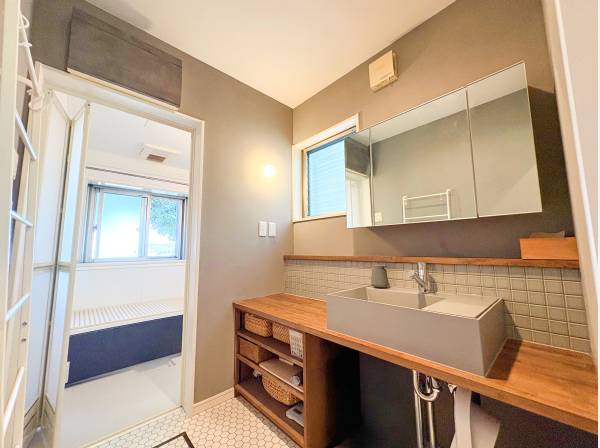 洗面スペースも素敵です