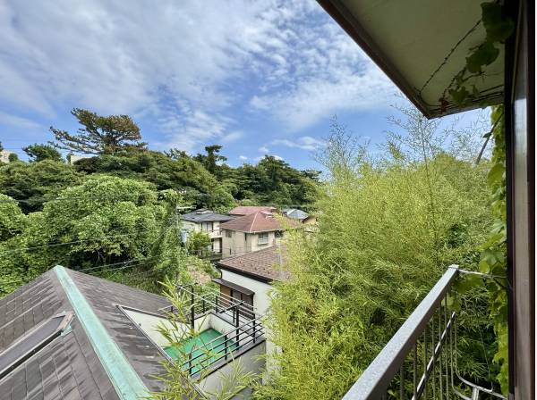 高台に立地するので眺望や風通りが良好です♪