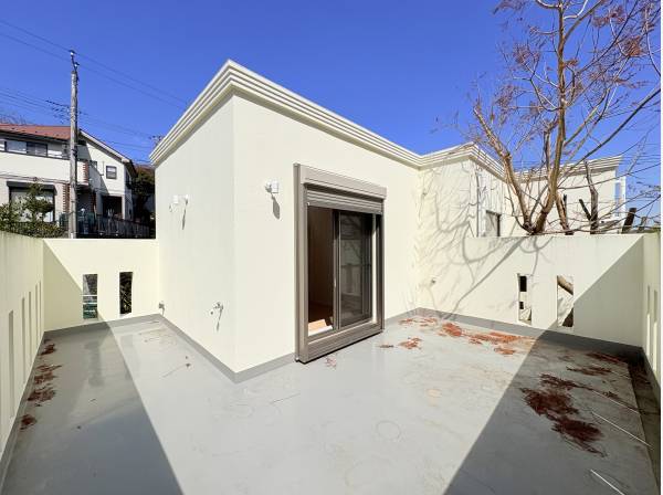 ルーフバルコニー