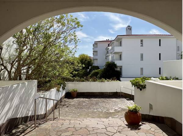 敷地内に一歩入ると異国情緒溢れます