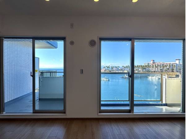 リビンからも海一望です