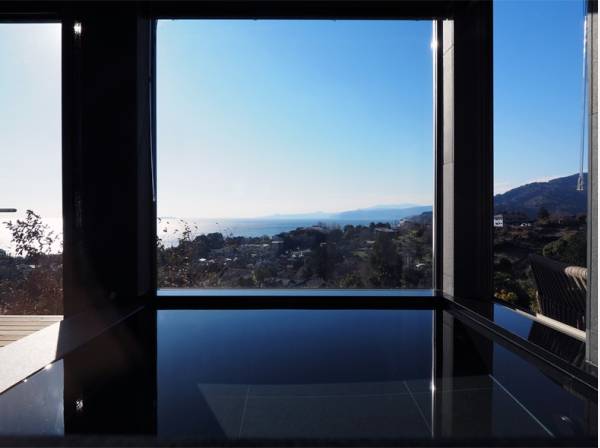 海　山　風を愉しむ浴室