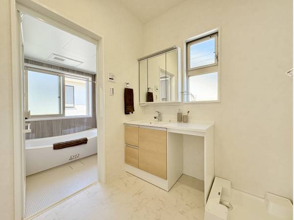 明るく使えるサニタリースペース