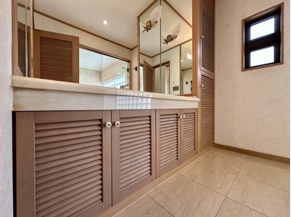 パウダールーム