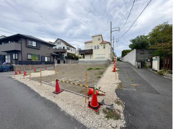 セットバック済みの敷地です