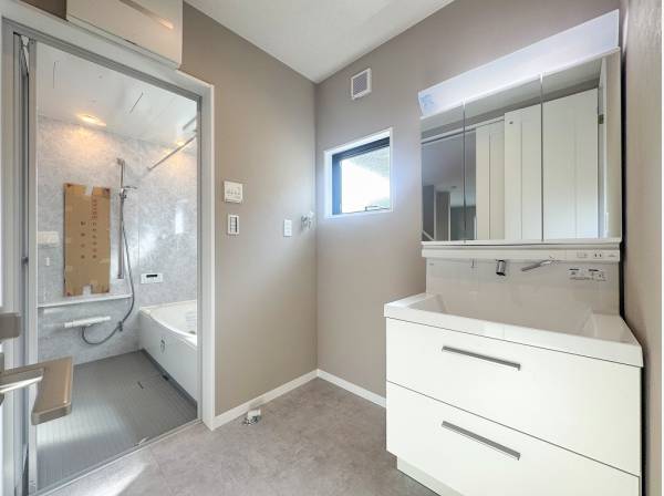 ゆとりを感じるバス＆サニタリールーム