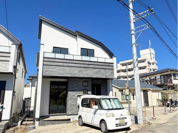 静けさに包まれた湘南らしい穏やかな住宅街