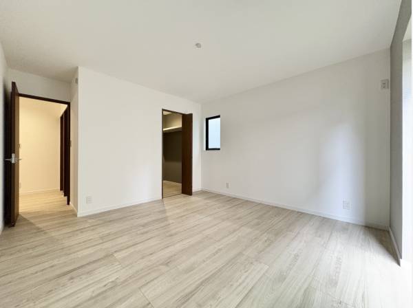 居室は3部屋ございます
