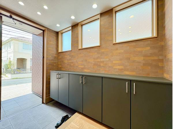 広々とした玄関ホール！