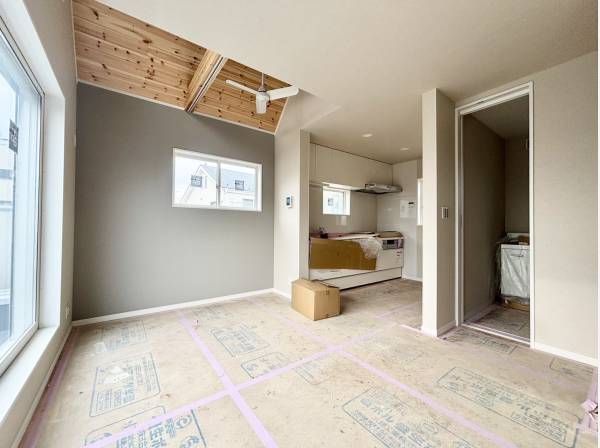 LDKは約10.4帖ございます。