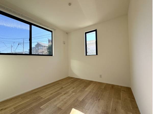 主寝室は10.2帖の広さを確保し、自分だけの時間をゆったりと贅沢に過ごすことができます