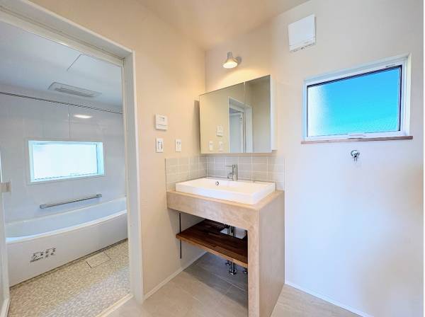 清潔感あるサニタリールーム