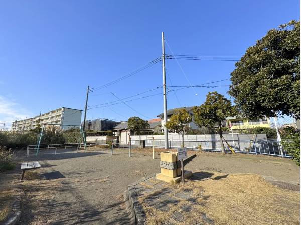 龍城ヶ丘東公園まで徒歩1分（約50m）