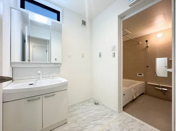 落ち着きのあるバスサニタリー