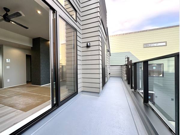 ゆったりと開放感のあるリビング