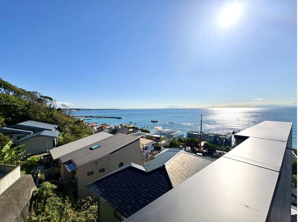 海を見渡す特等席。至福のサンセットもお楽しみいただけます