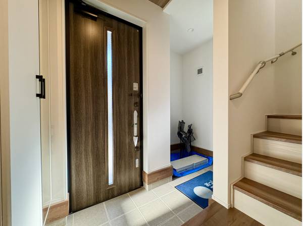 土間収納完備の玄関ホール