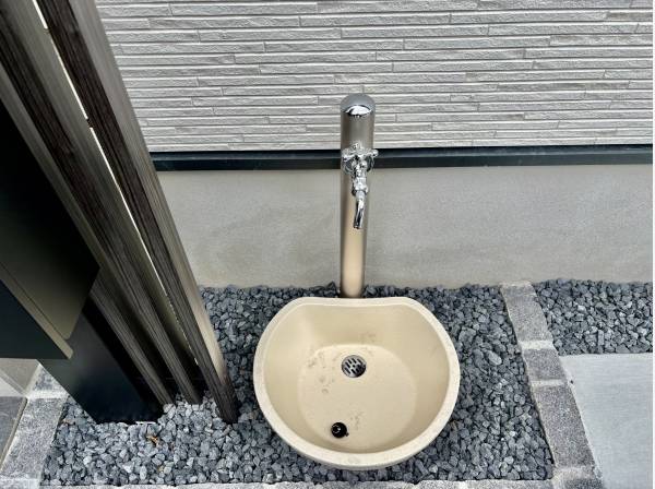 駐車場には手洗い場・水洗があるので、ペットも喜びますね。
